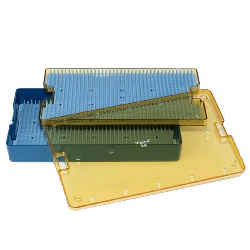 Standard Tray With Silicone Mat, TGI's own catalogue photograph